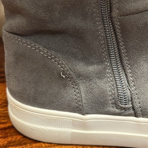 Mia Womens Merion Gray Faux Suede Boots in Size 7.5, EUC - Picture 10 of 17